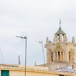 Apartamento 3 en la muralla romana junto a la Catedral