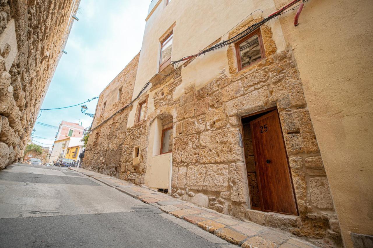 3 En La Muralla Romana Junto A La Catedral Apartamento *